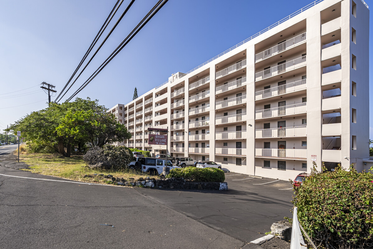 75-5766 KUAKINI HIGHWAY 704