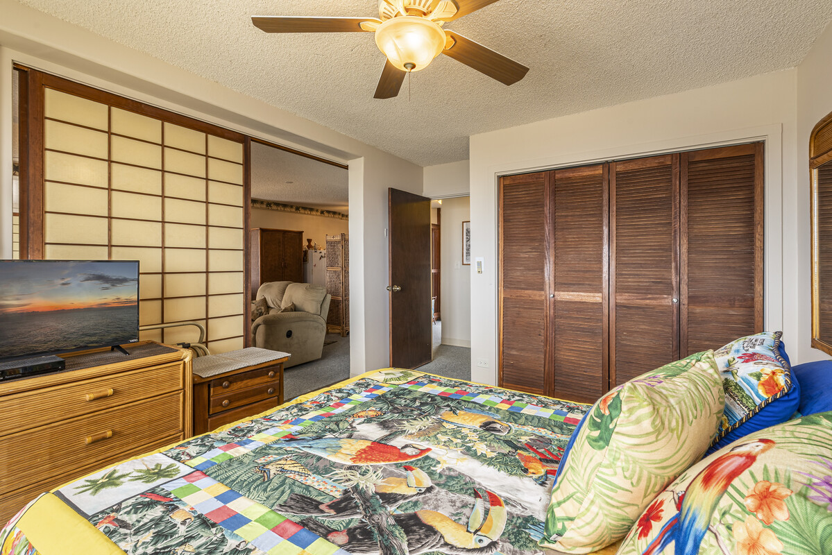 75-5766 KUAKINI HIGHWAY 704