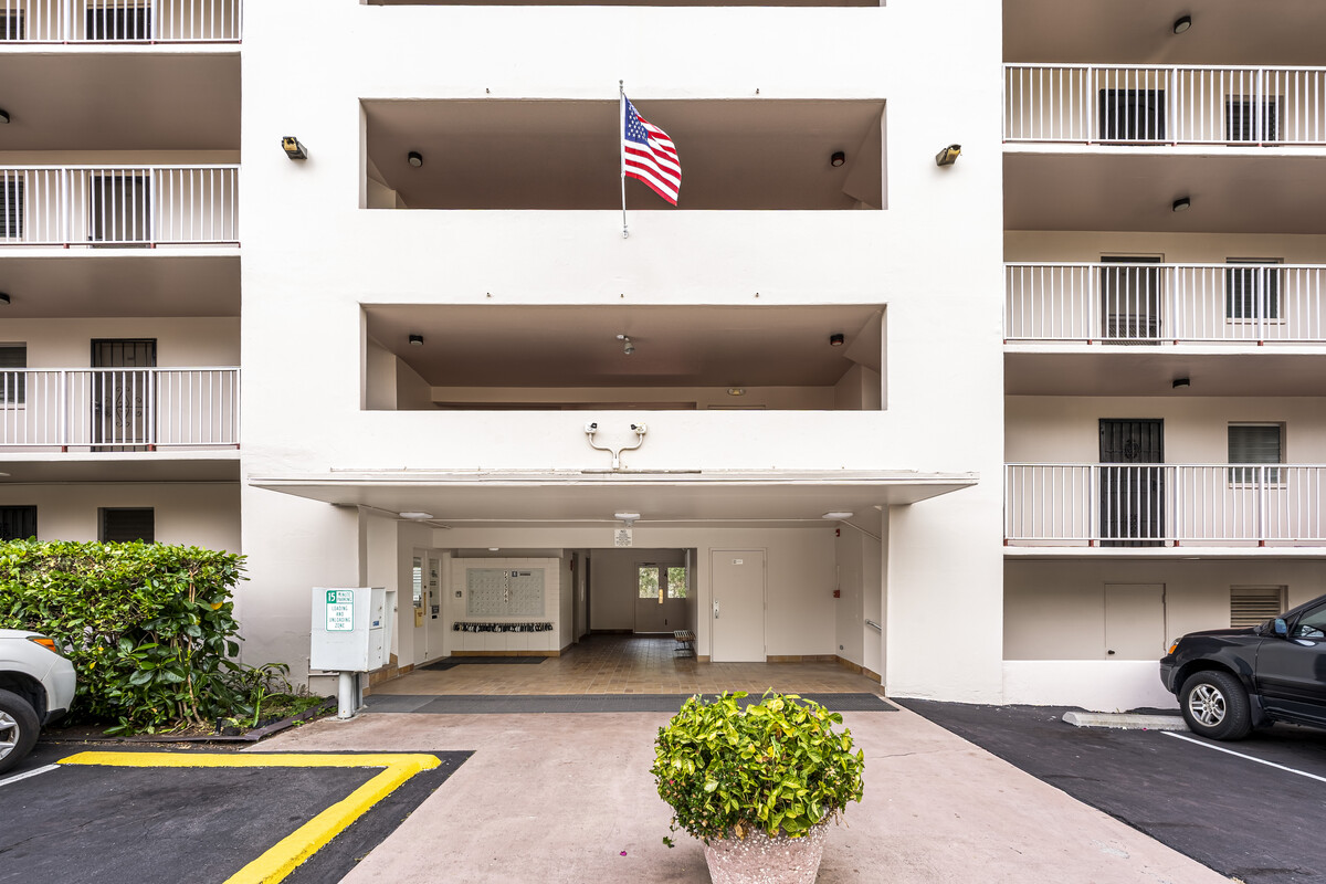 75-5766 KUAKINI HIGHWAY 704