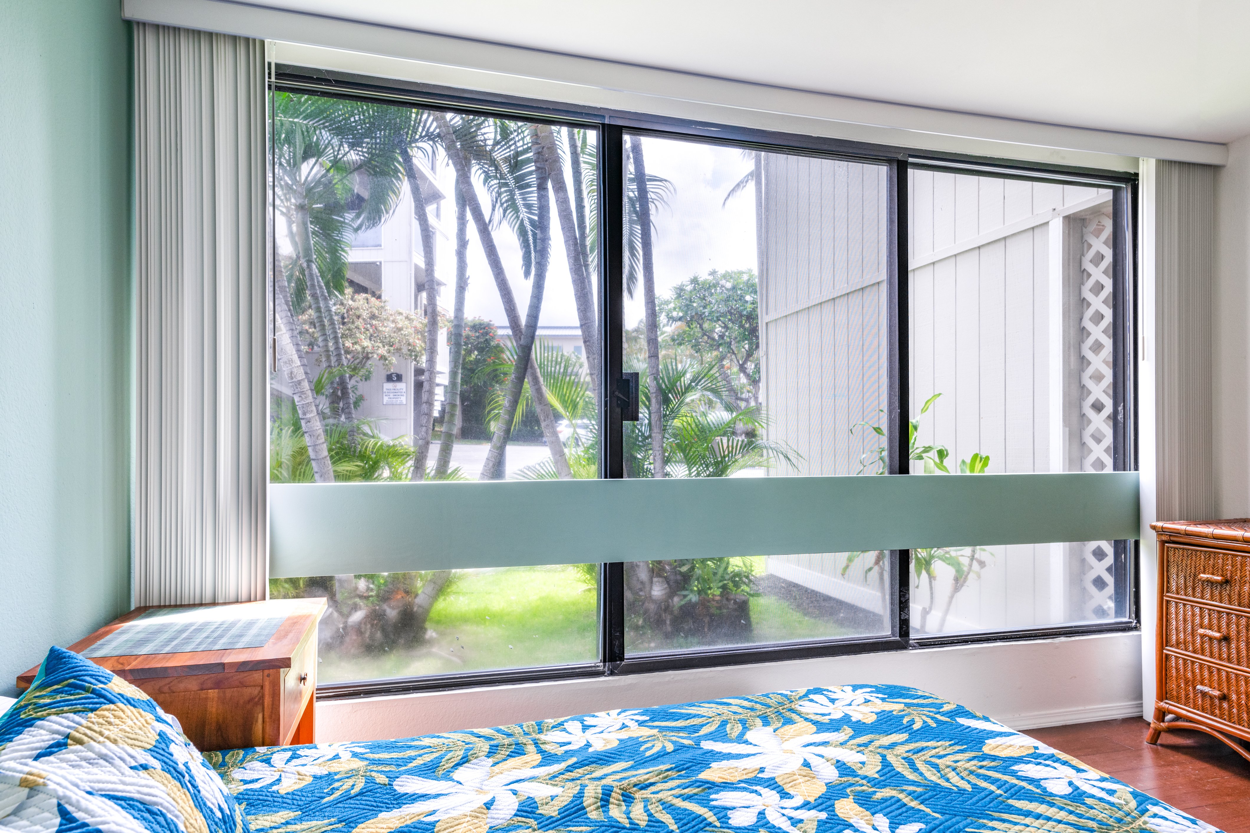 75-5669 KUAKINI HIGHWAY 4101