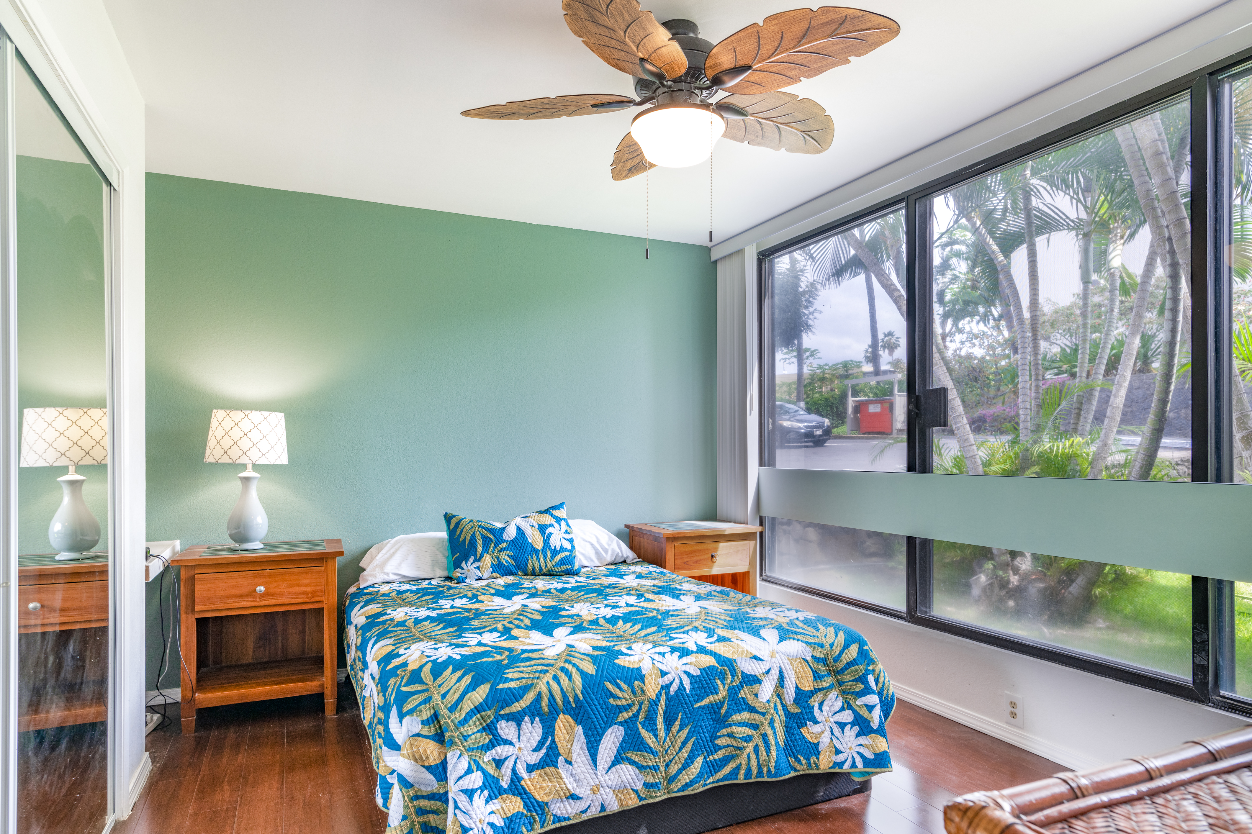75-5669 KUAKINI HIGHWAY 4101