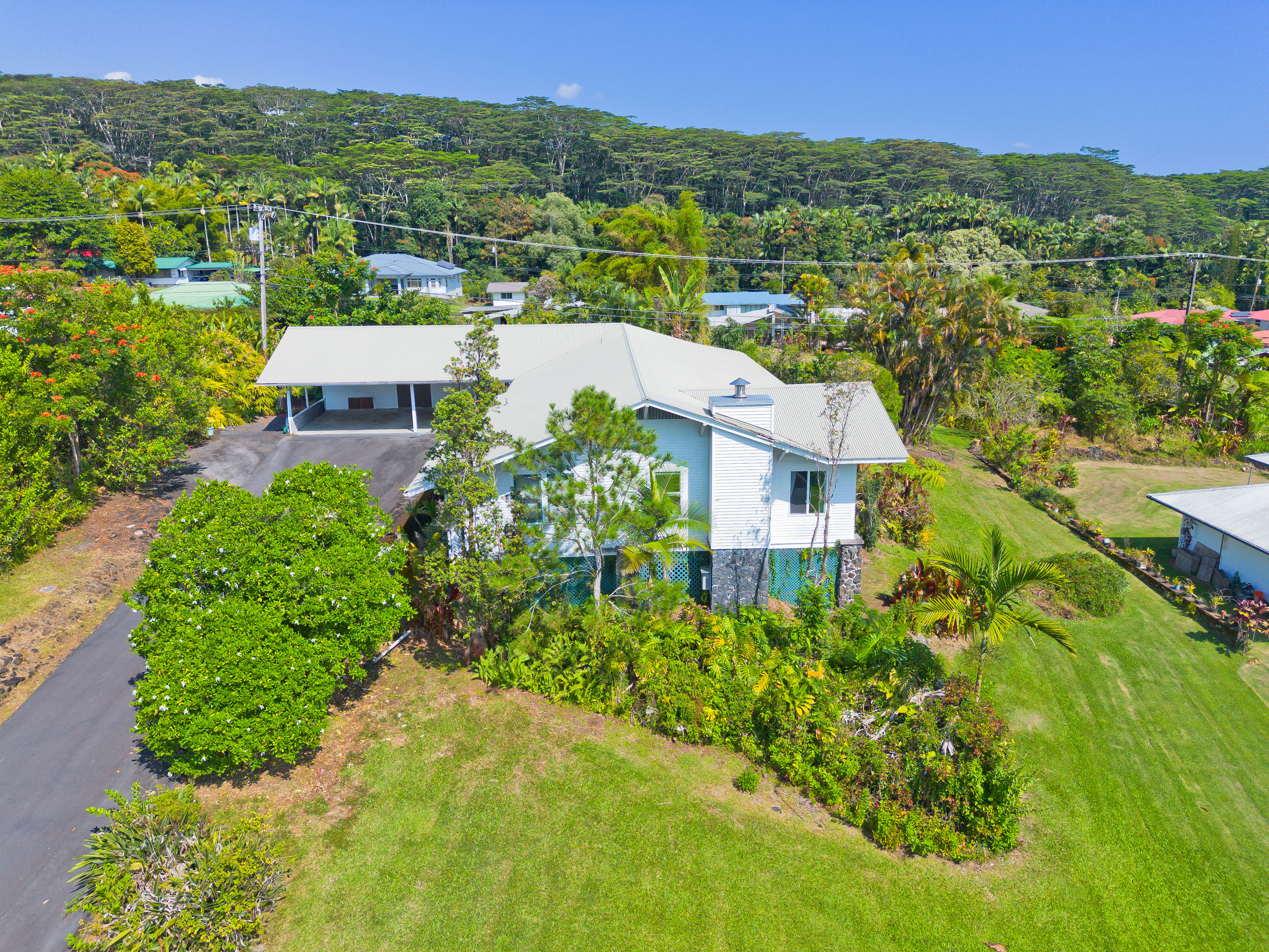 1706 WAIANUENUE AVE