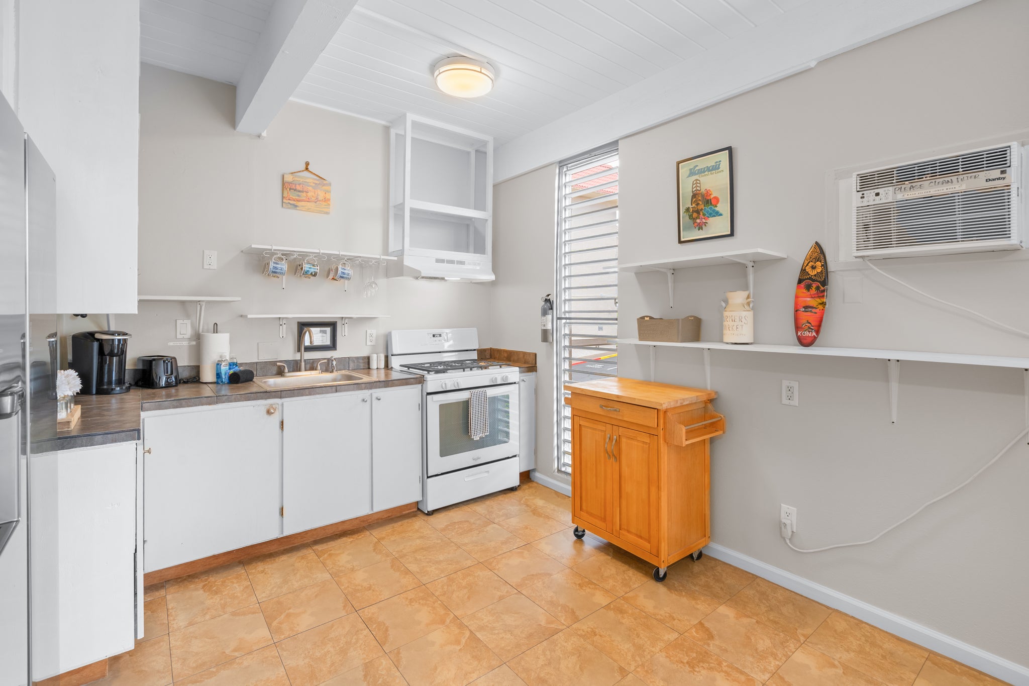 75-5873 WALUA RD 208