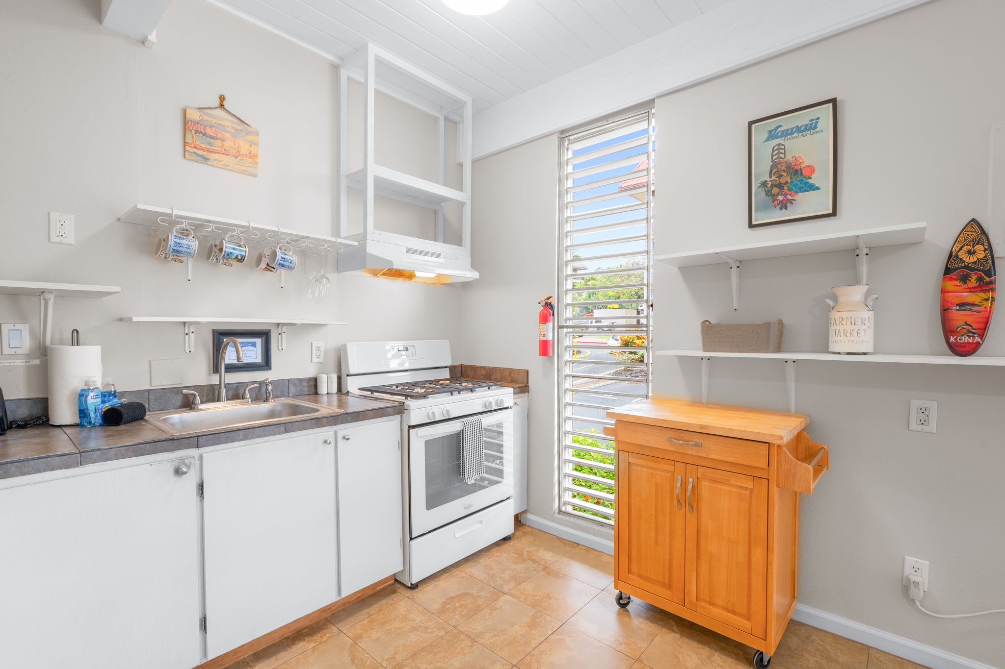 75-5873 WALUA RD 208
