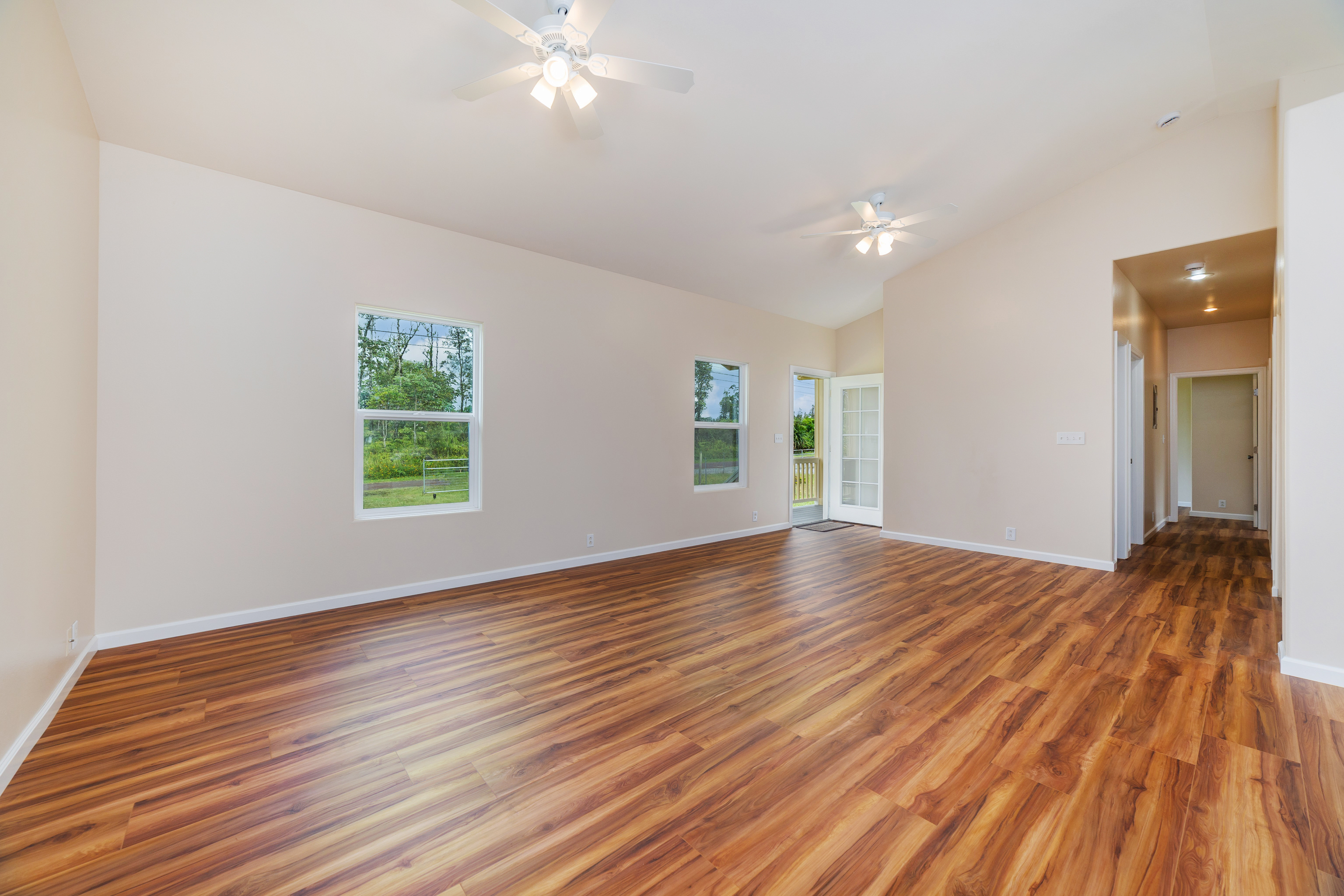 16-2157 PLUMERIA DR