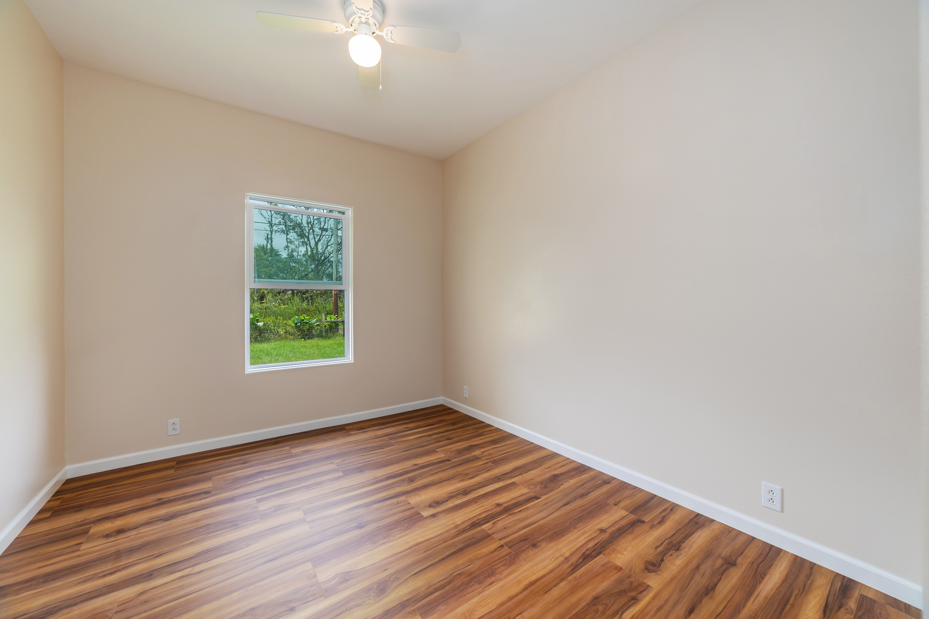 16-2157 PLUMERIA DR