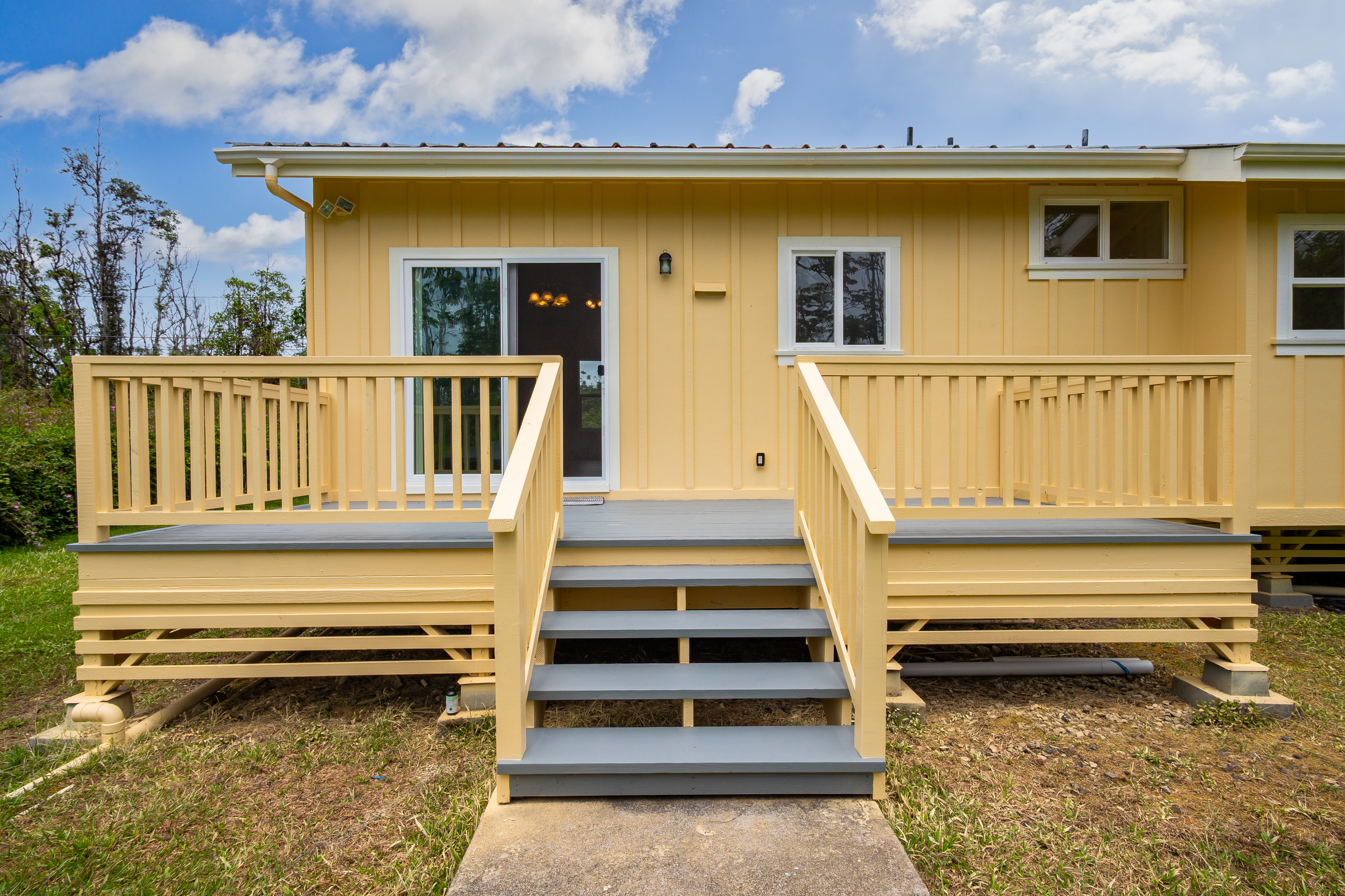 16-2157 PLUMERIA DR