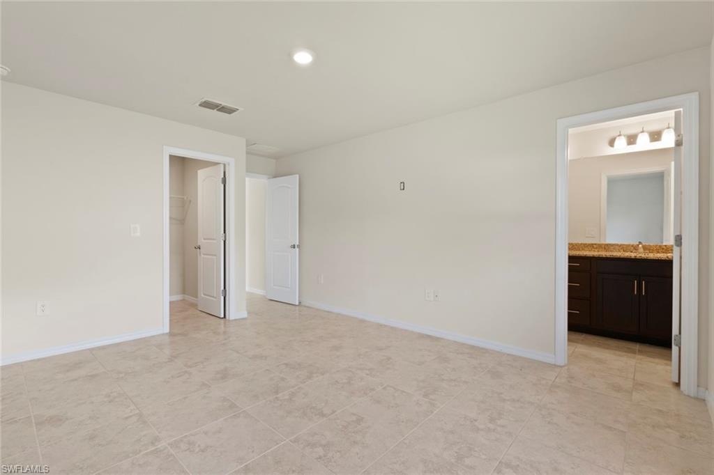 2705 NW 5th TER