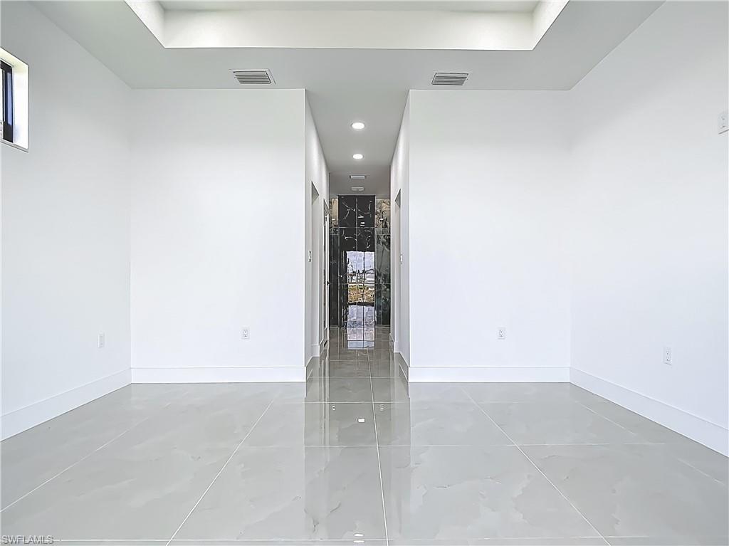323 NE 19th TER