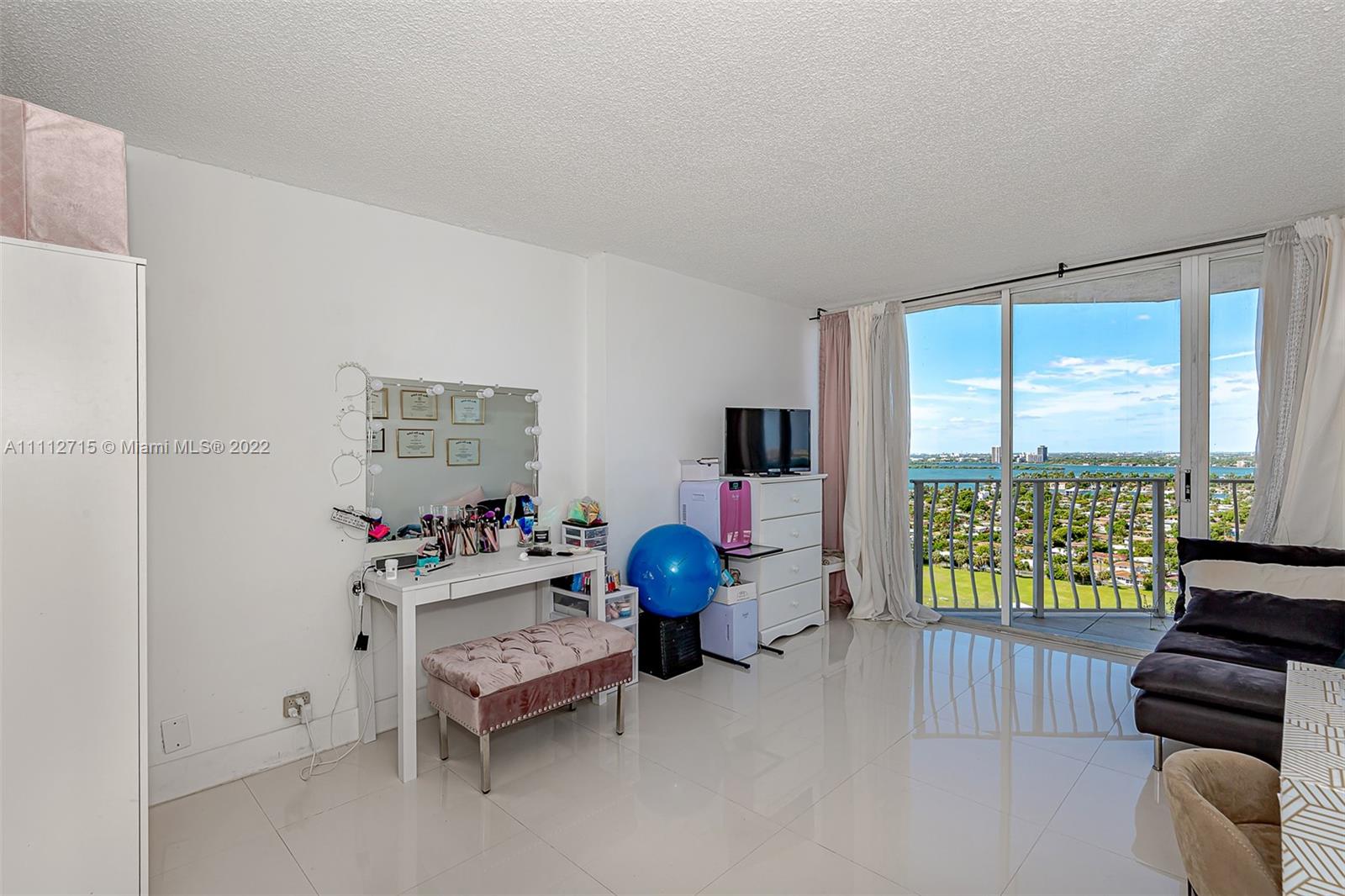 7601 E Treasure Dr Unit: 2302