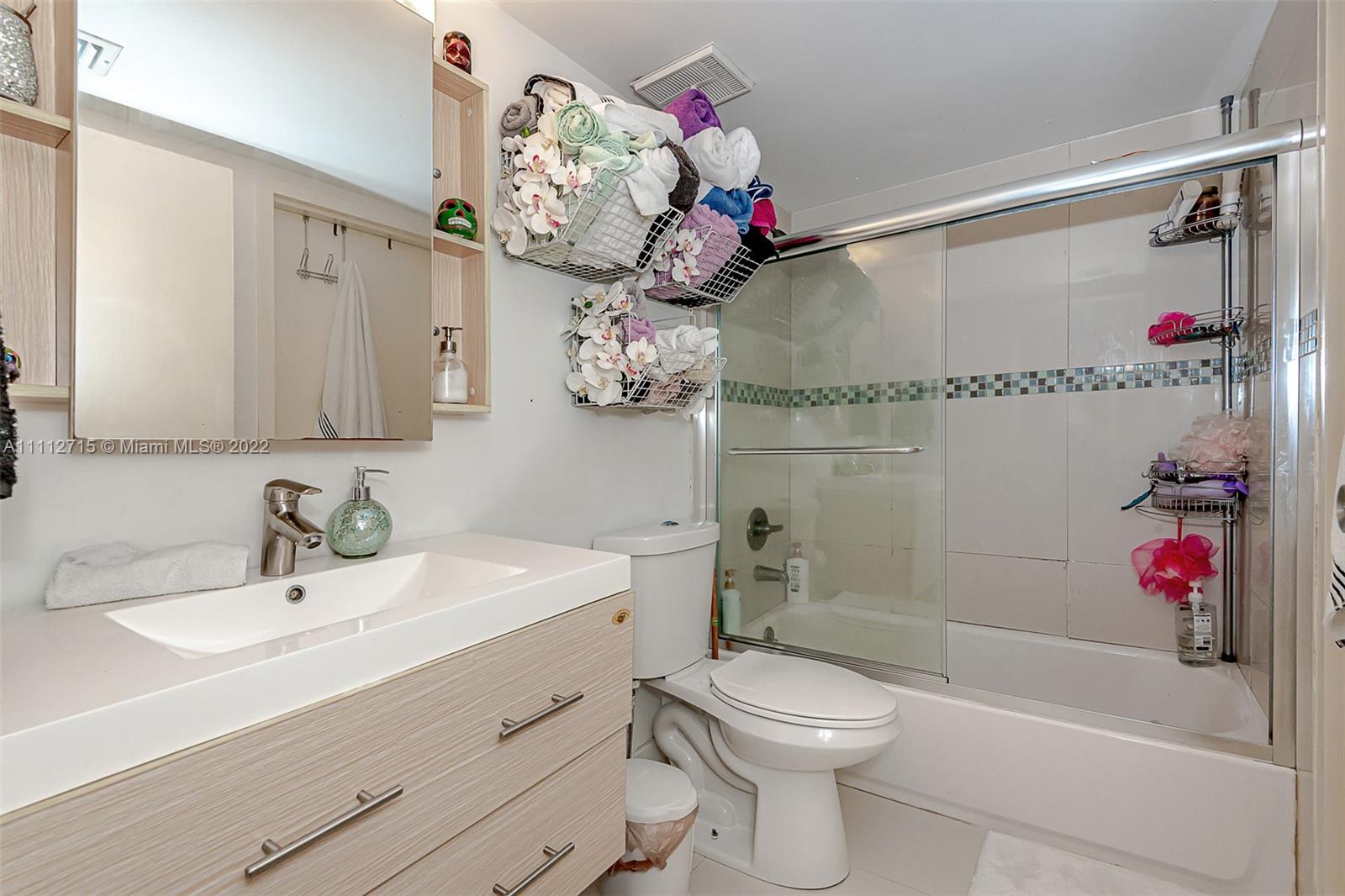 7601 E Treasure Dr Unit: 2302