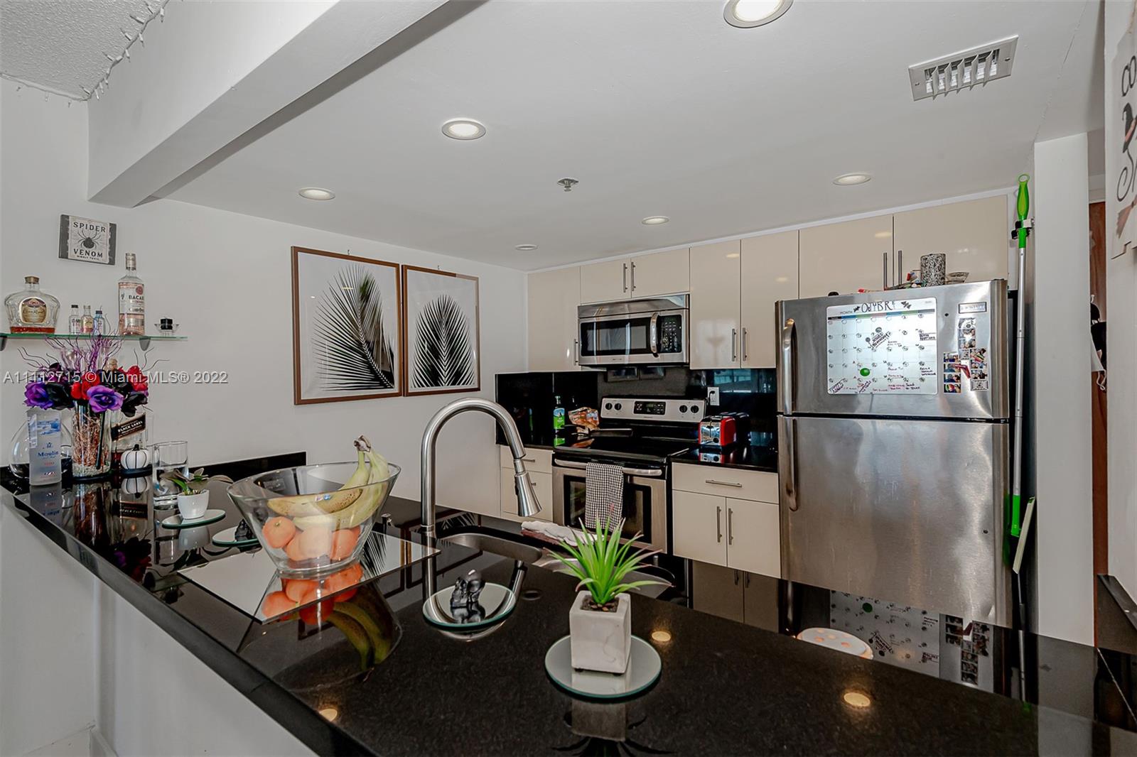 7601 E Treasure Dr Unit: 2302