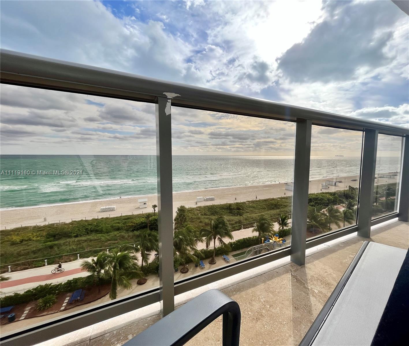 6039 Collins Ave Unit: 817