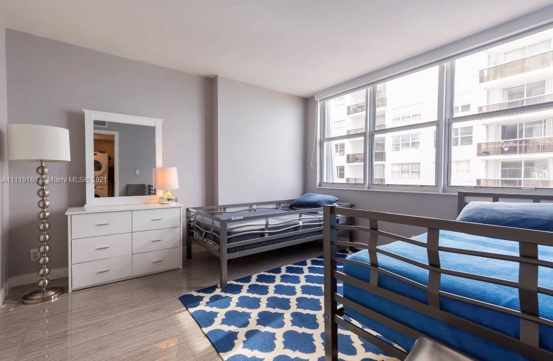 6039 Collins Ave Unit: 817