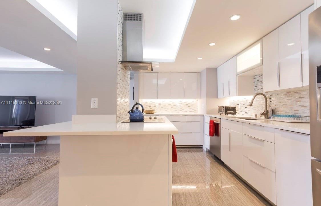 6039 Collins Ave Unit: 817