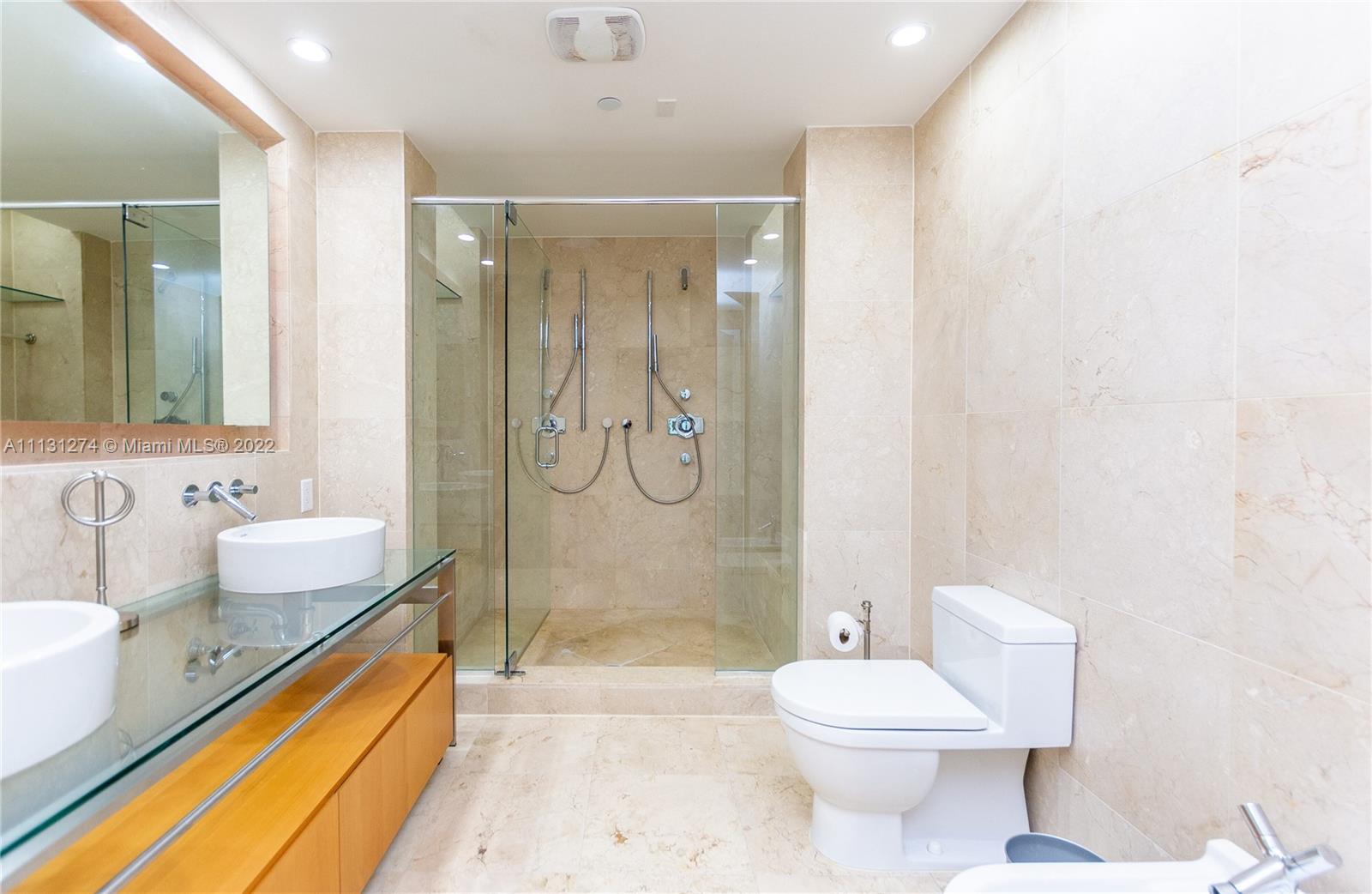 6000 Collins Ave Unit: 338