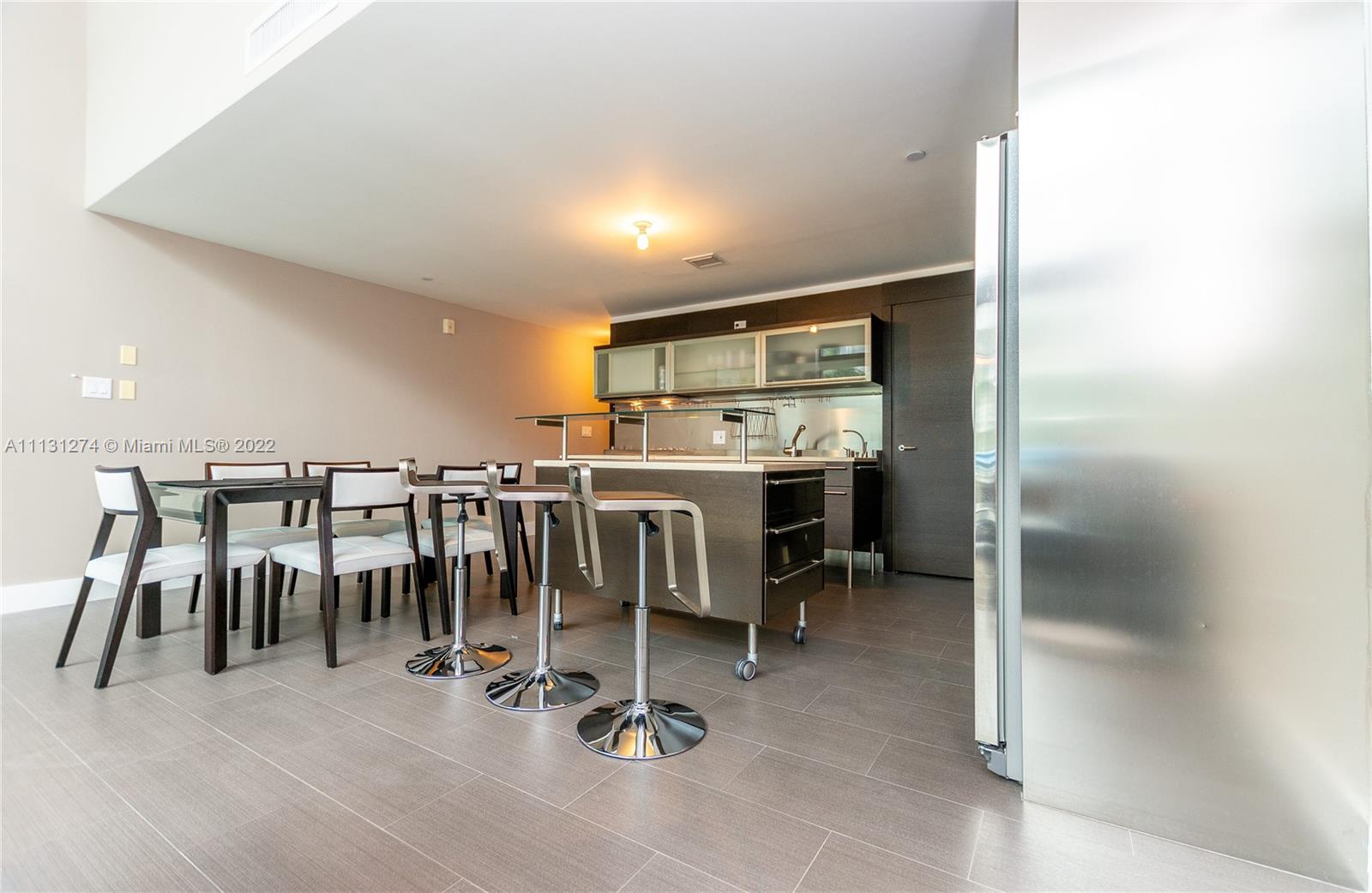 6000 Collins Ave Unit: 338