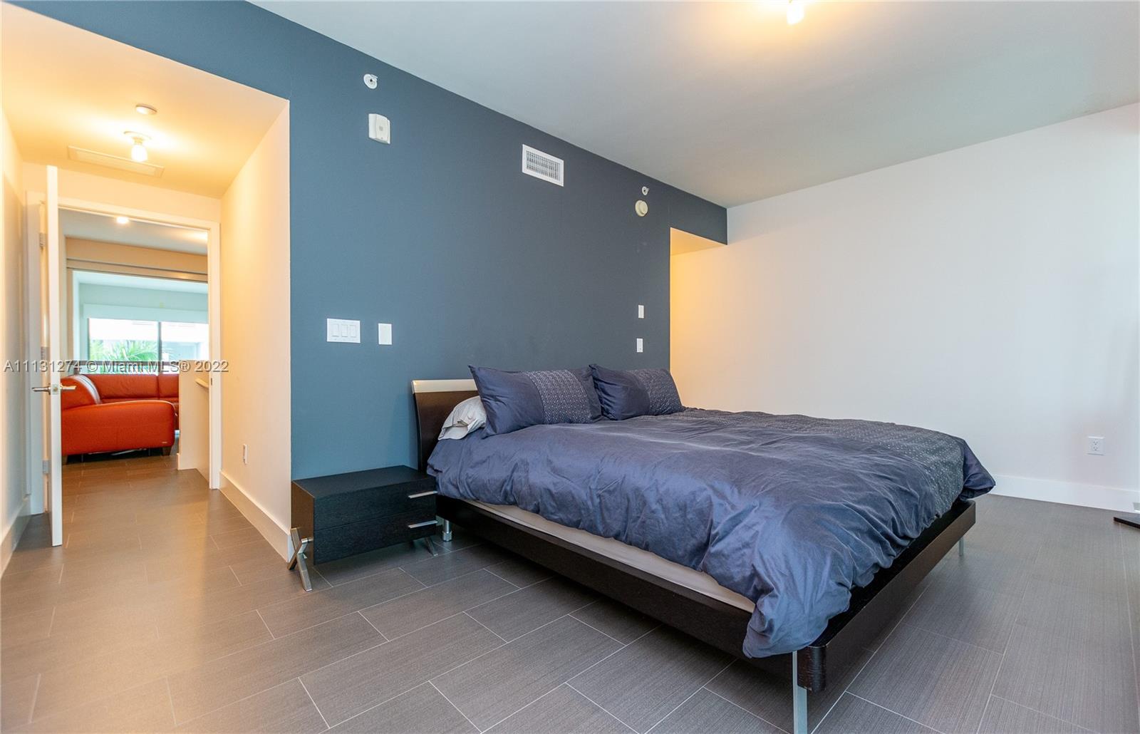 6000 Collins Ave Unit: 338