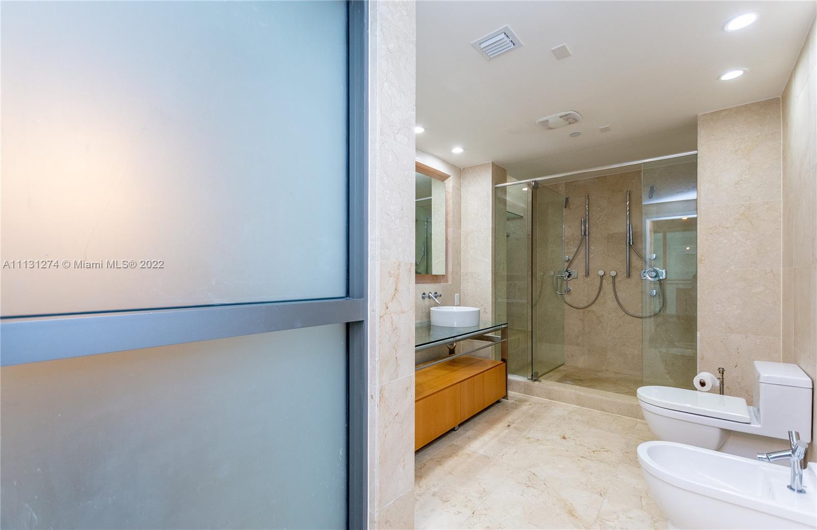 6000 Collins Ave Unit: 338