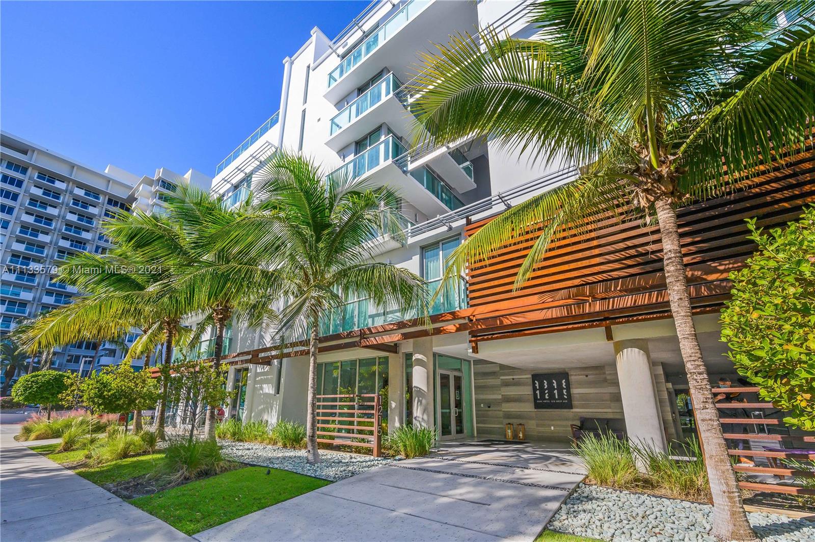 1215 West Ave Unit: 303