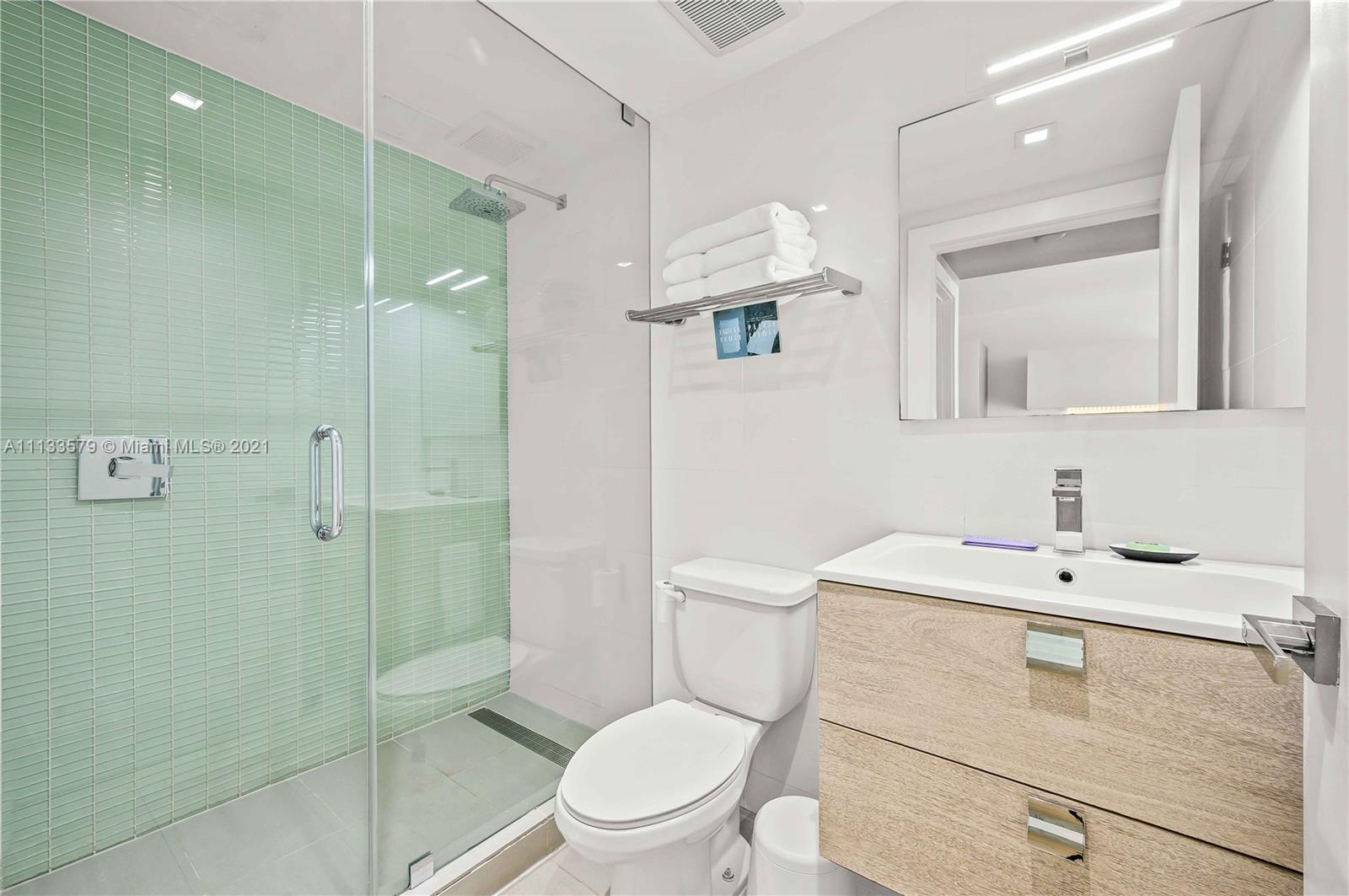 1215 West Ave Unit: 303