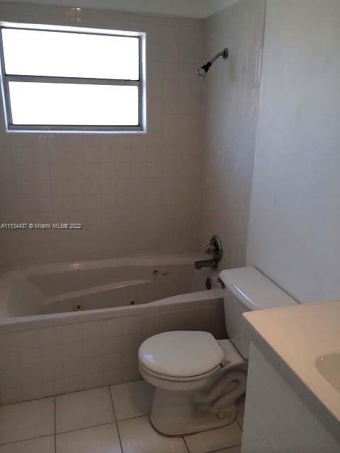 801 Meridian Ave Unit: 5C