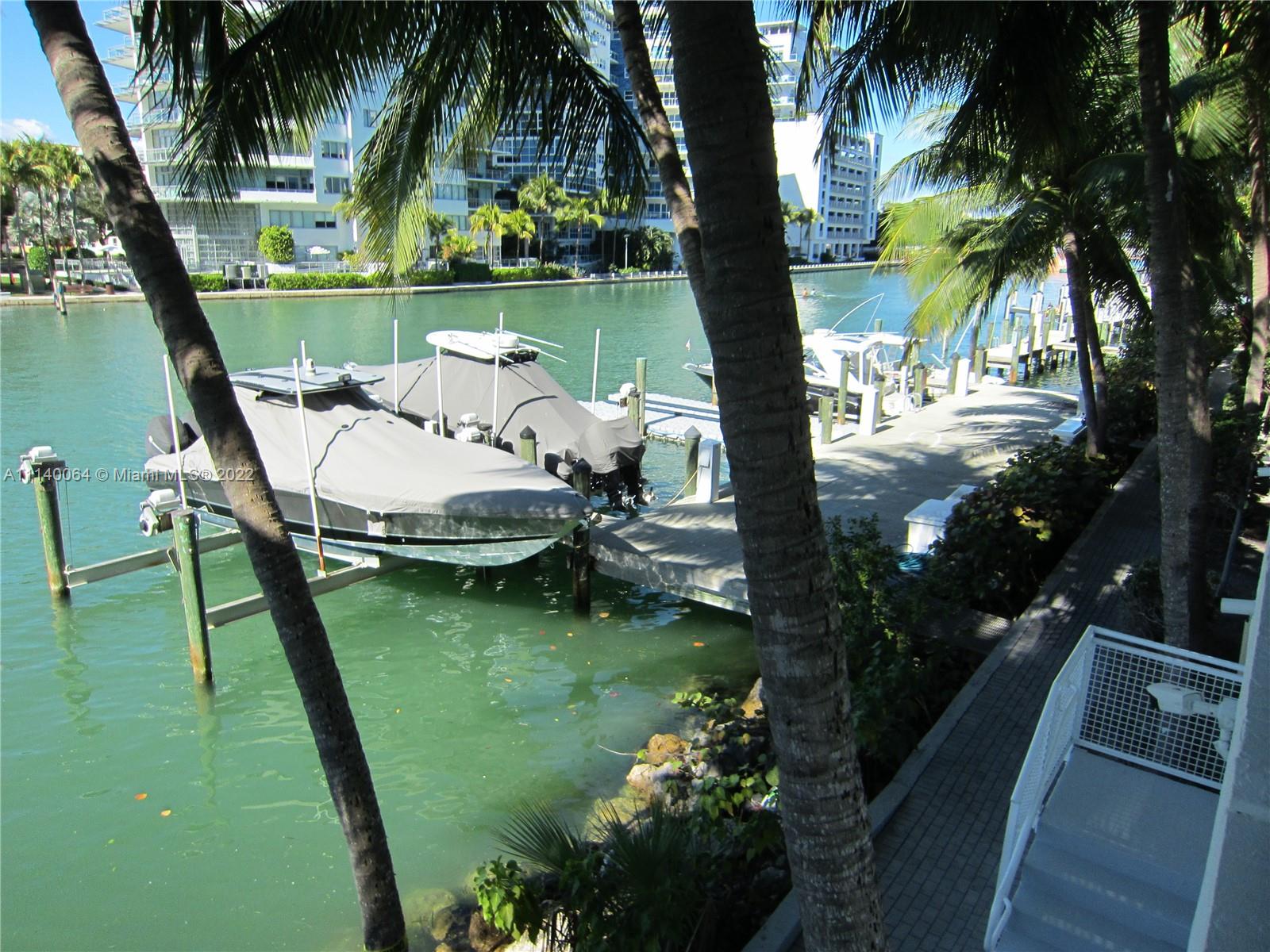 5970 Indian Creek Dr Unit: 402