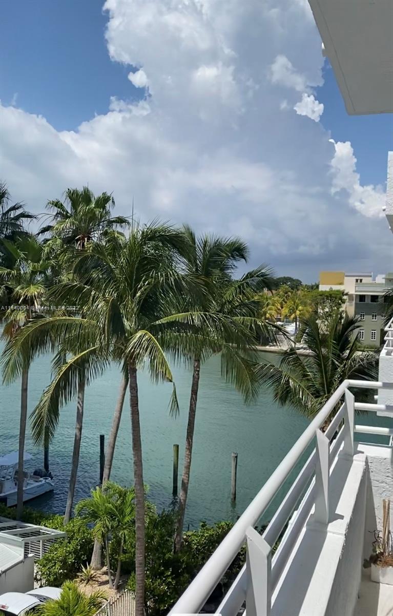 5970 Indian Creek Dr Unit: 402