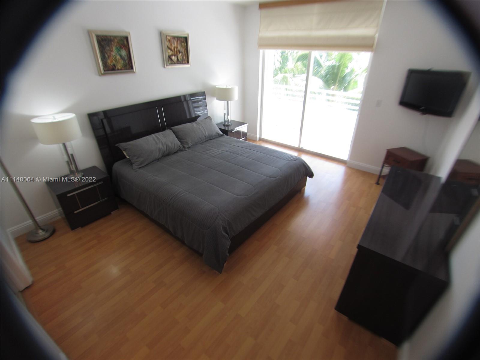 5970 Indian Creek Dr Unit: 402