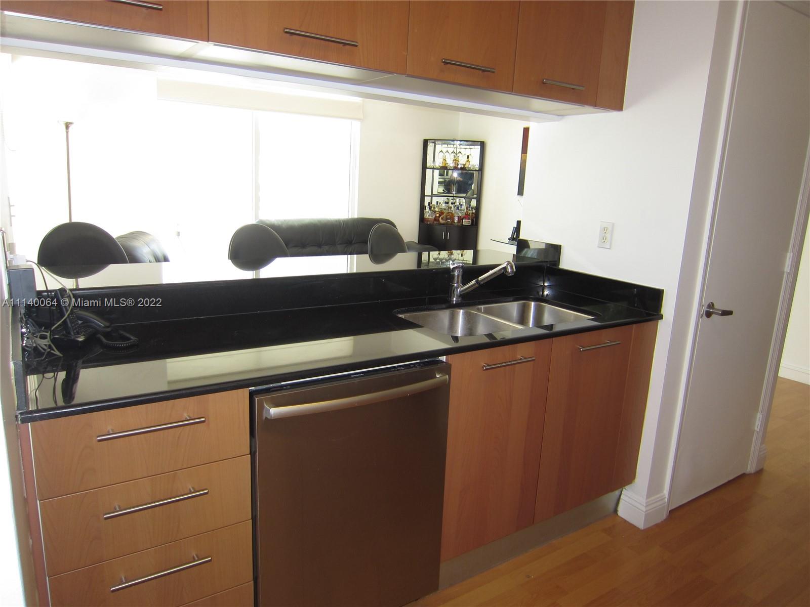 5970 Indian Creek Dr Unit: 402