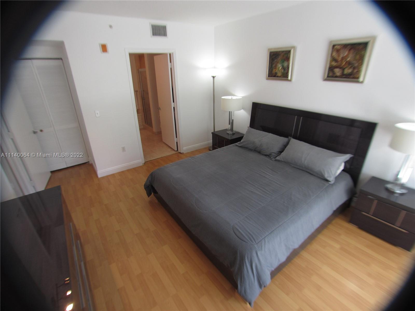 5970 Indian Creek Dr Unit: 402