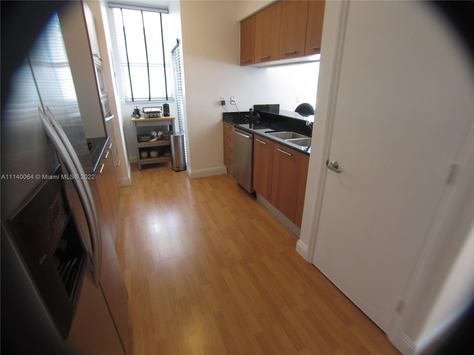 5970 Indian Creek Dr Unit: 402