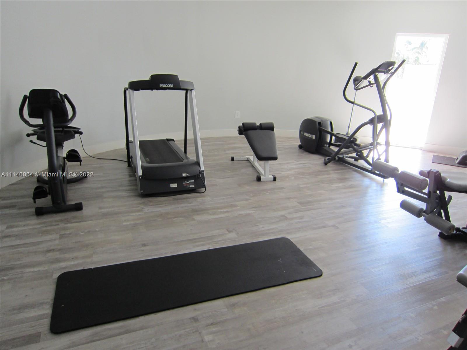 5970 Indian Creek Dr Unit: 402