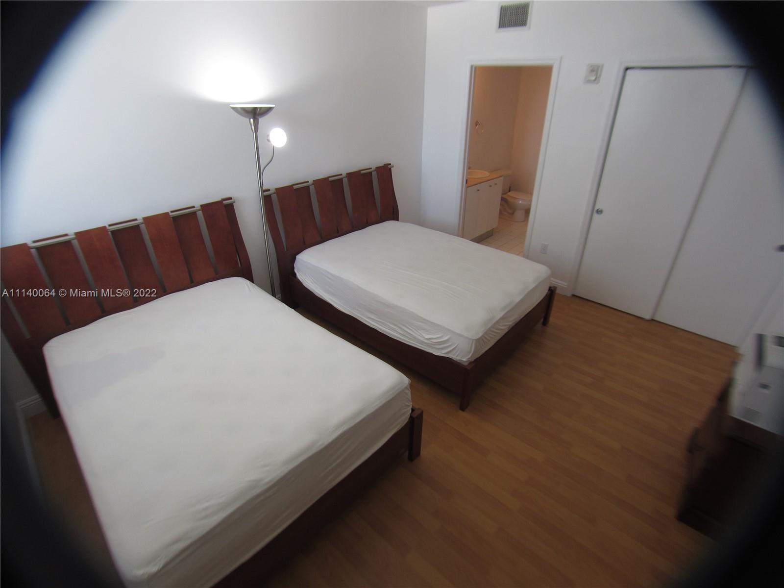 5970 Indian Creek Dr Unit: 402