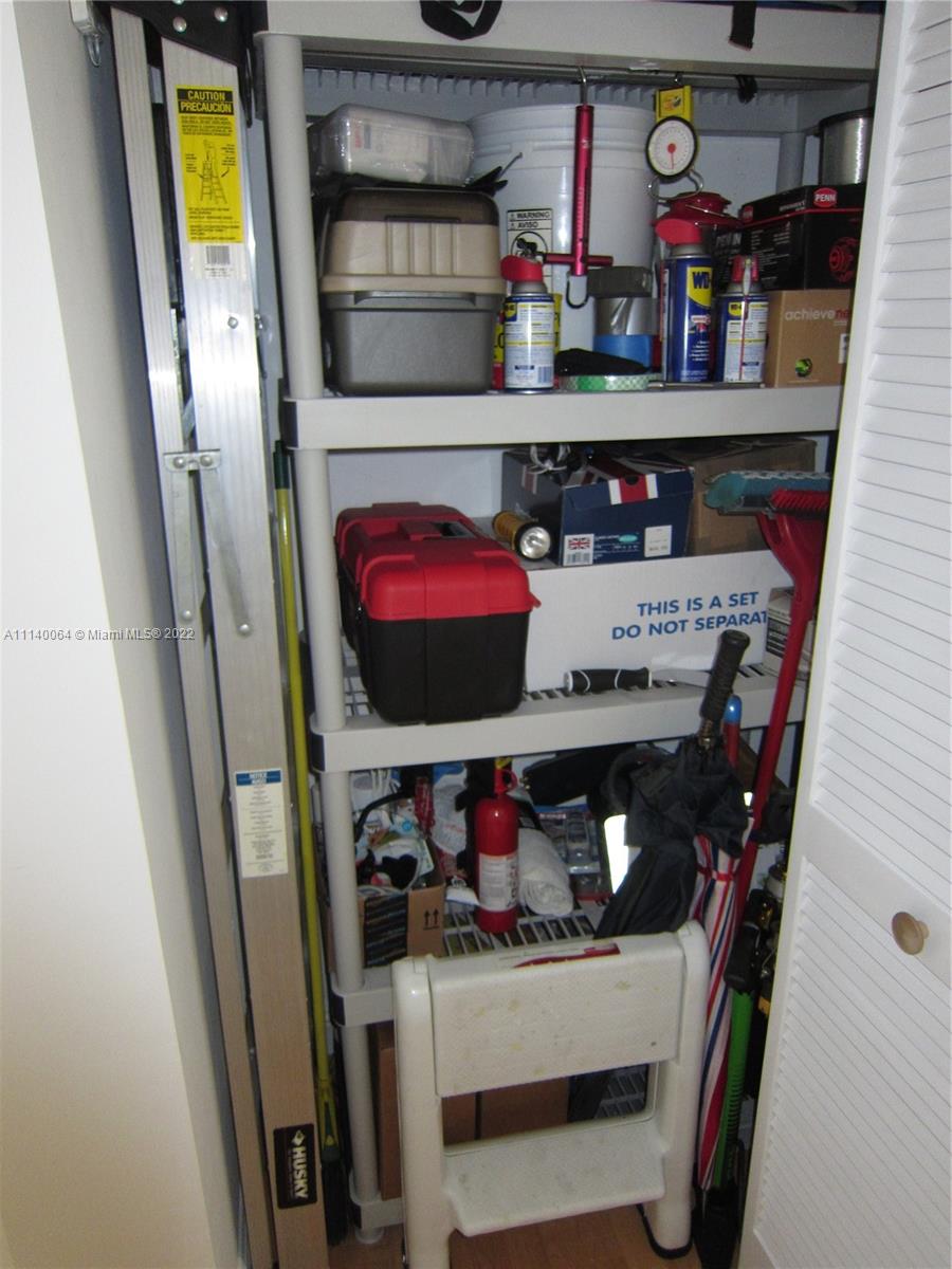 5970 Indian Creek Dr Unit: 402