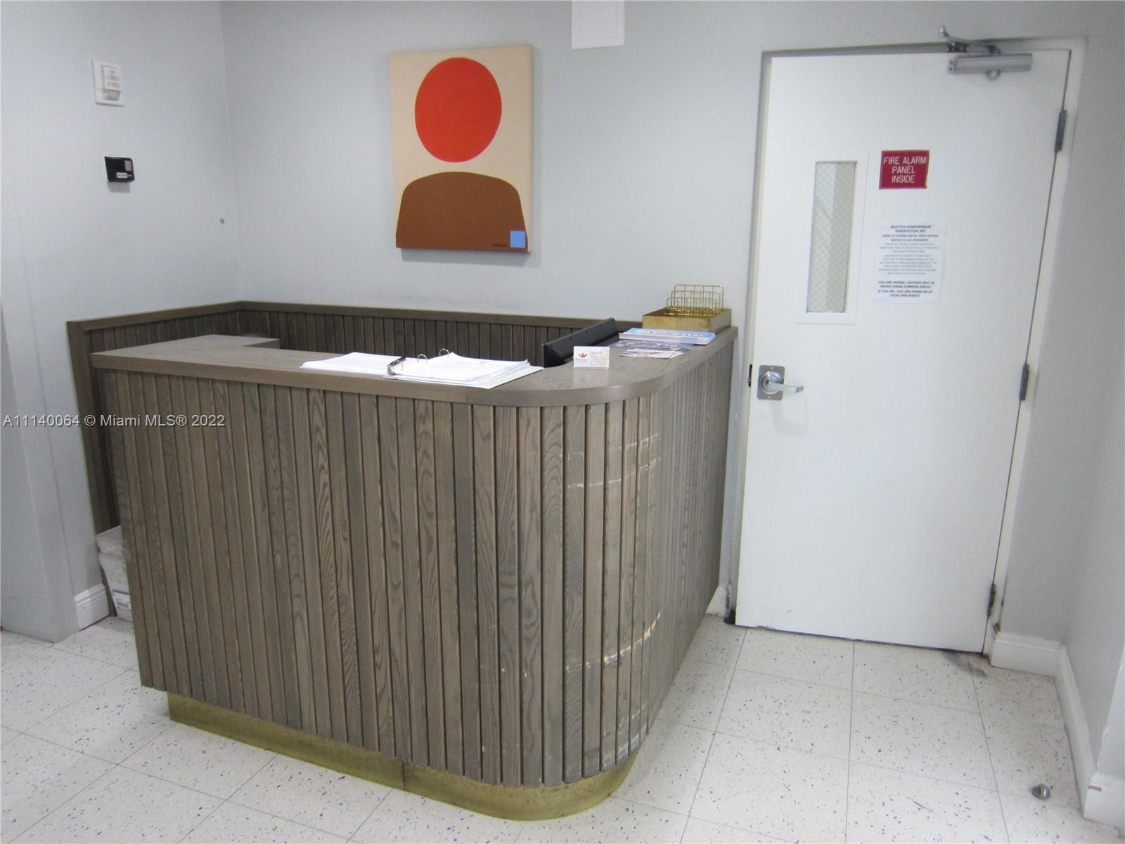 5970 Indian Creek Dr Unit: 402