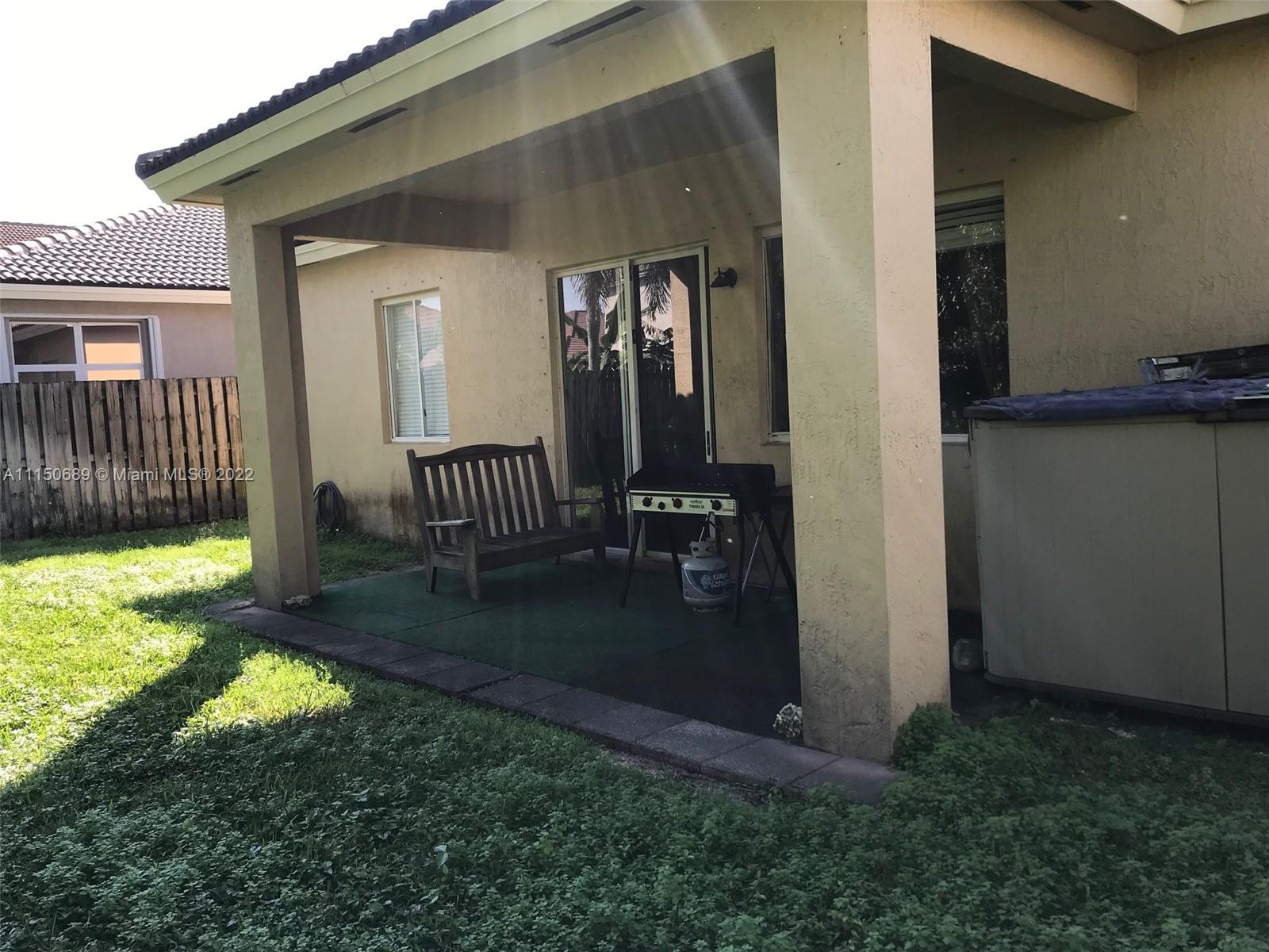 1951 SE 22nd Dr