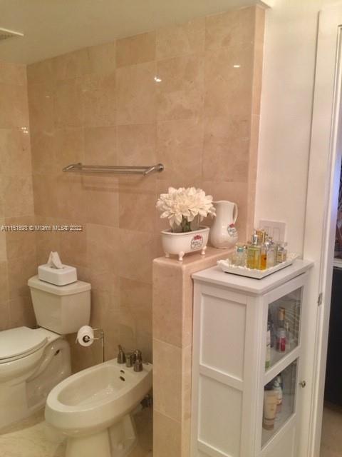 1408 Brickell Bay Dr Unit: 1208