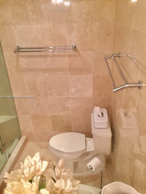 1408 Brickell Bay Dr Unit: 1208