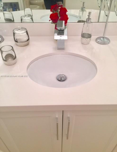 1408 Brickell Bay Dr Unit: 1208