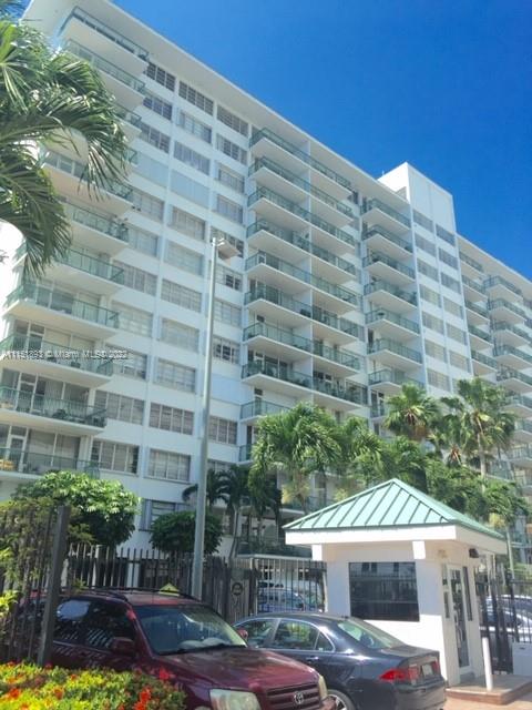 1408 Brickell Bay Dr Unit: 1208
