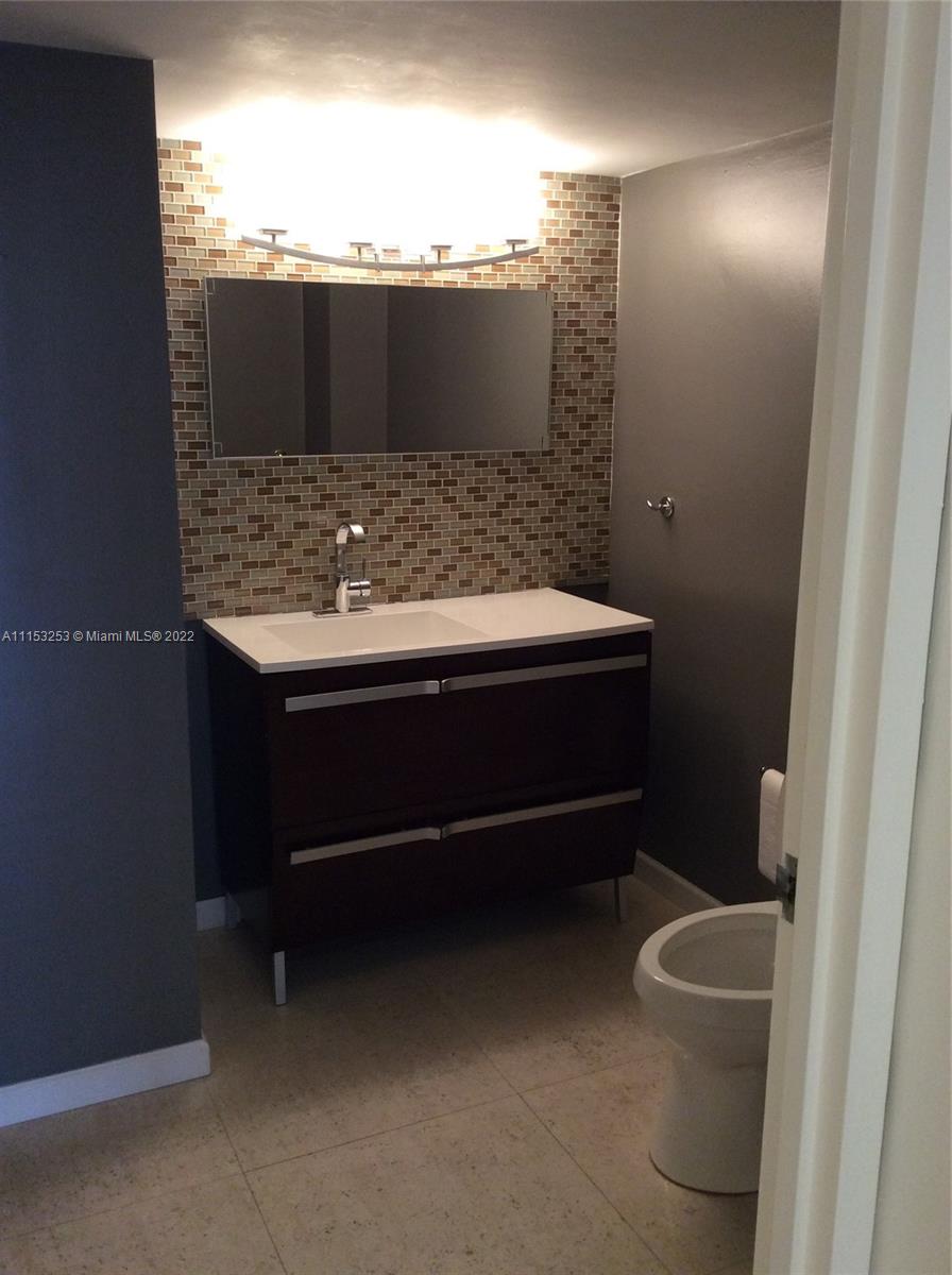 555 NE 15th St Unit: 31F