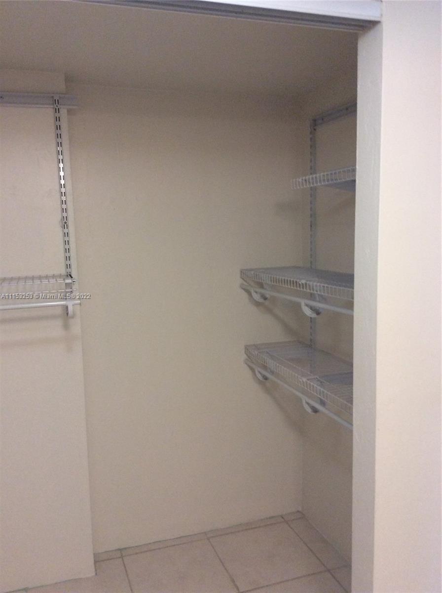 555 NE 15th St Unit: 31F