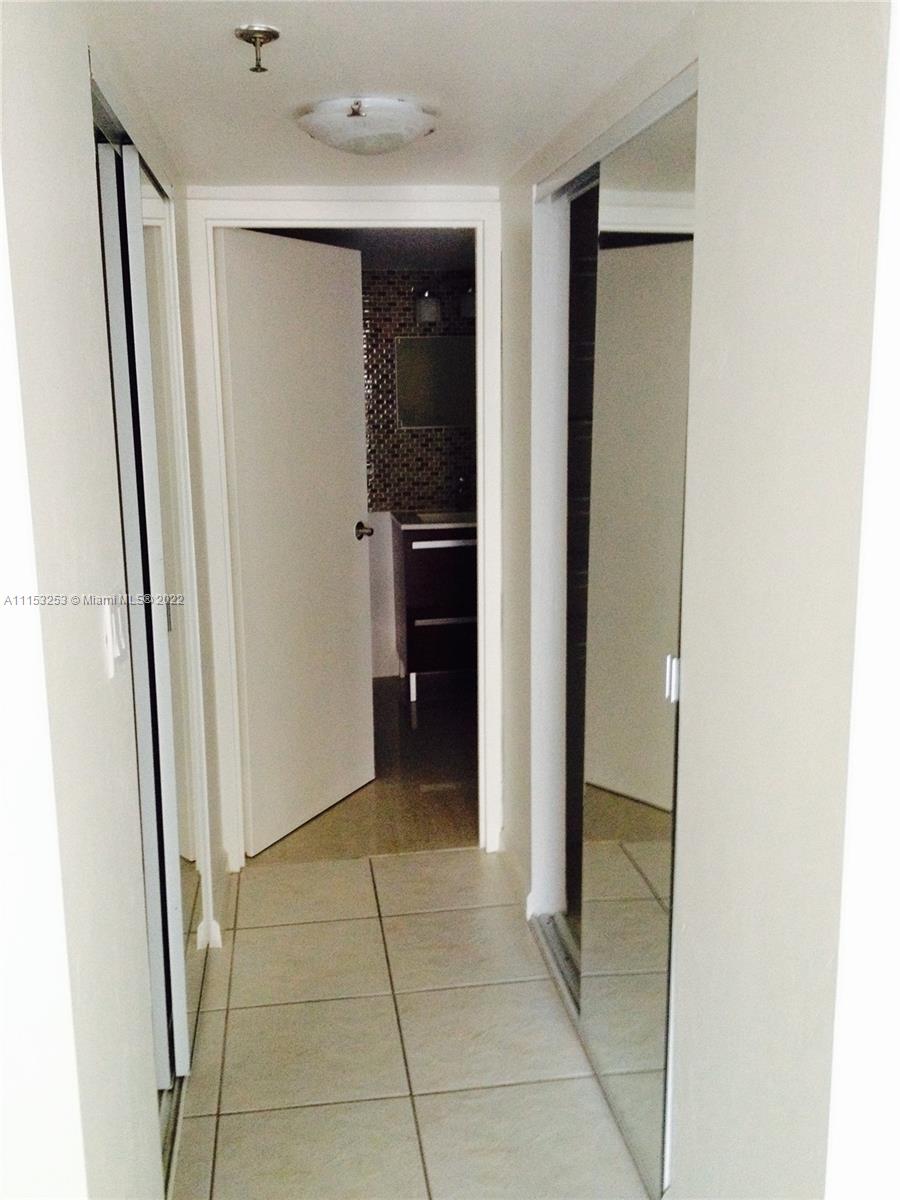 555 NE 15th St Unit: 31F