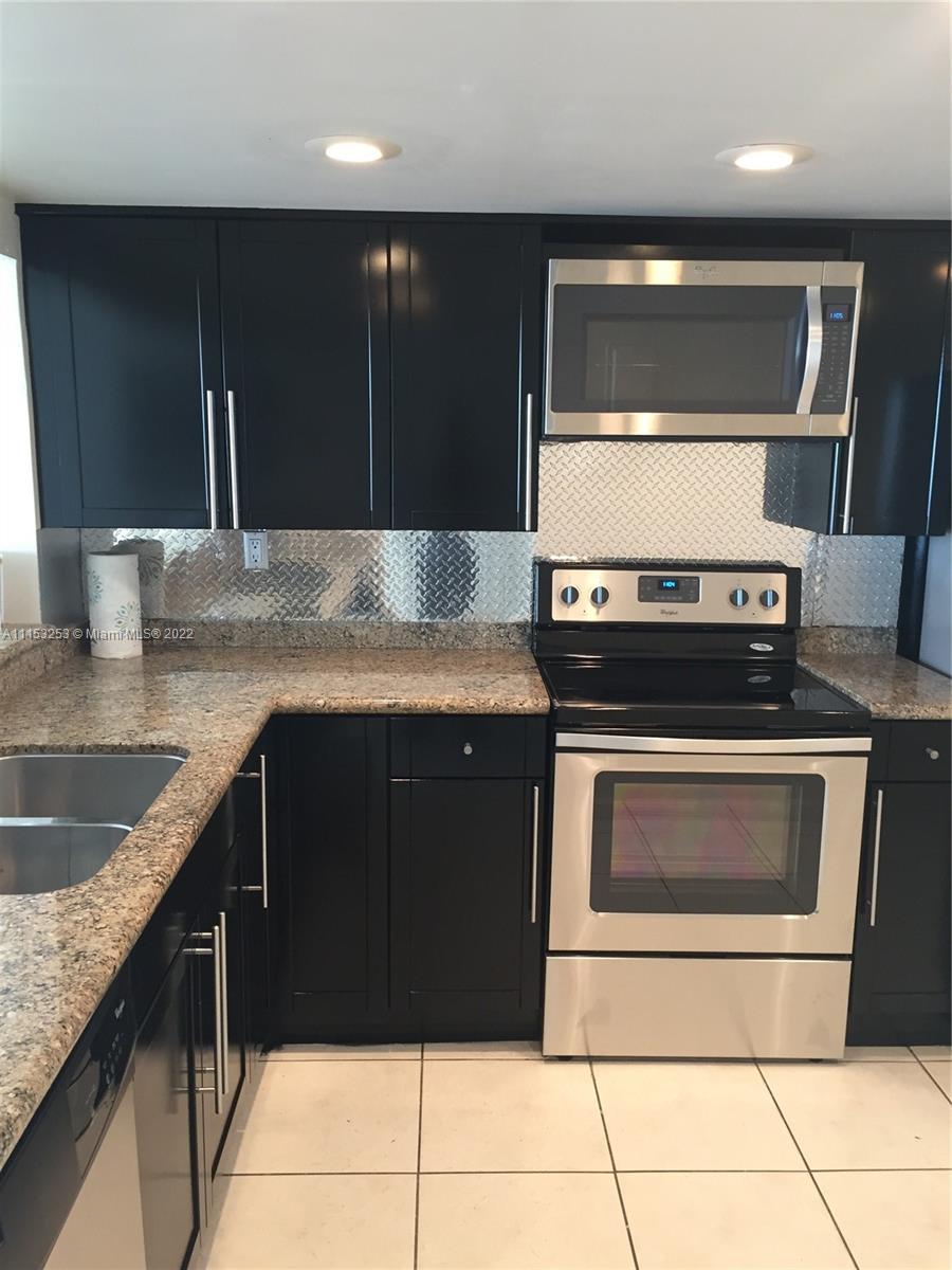 555 NE 15th St Unit: 31F