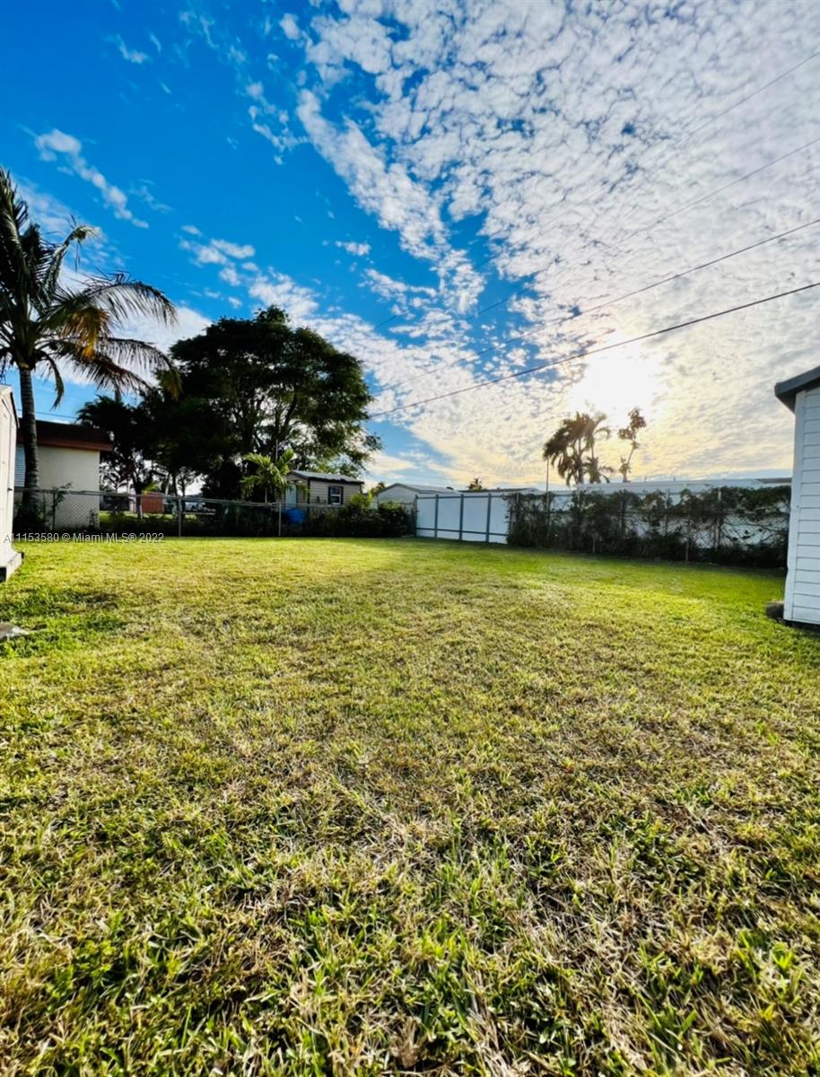 14800 SW 104th Ave