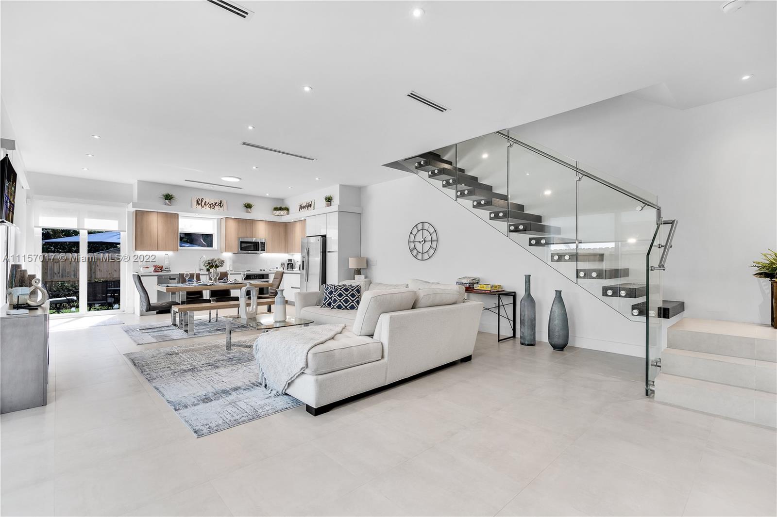 3330 SW 28 Ter Unit: 3330