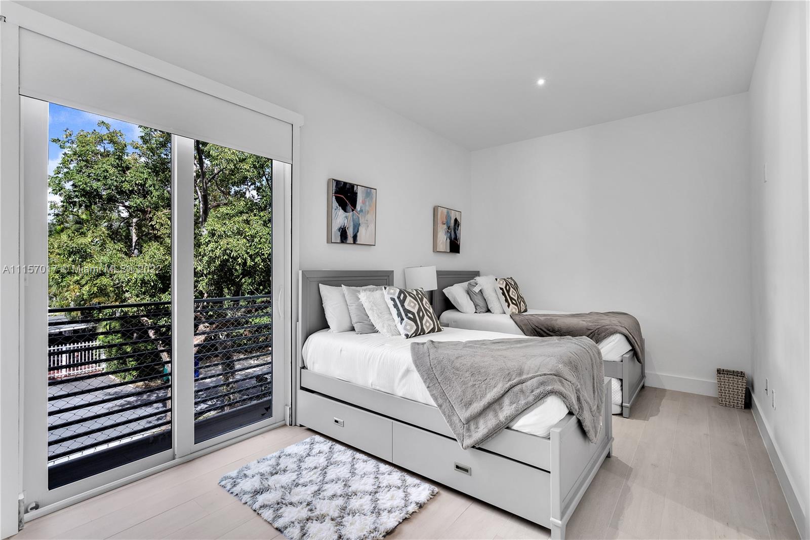 3330 SW 28 Ter Unit: 3330