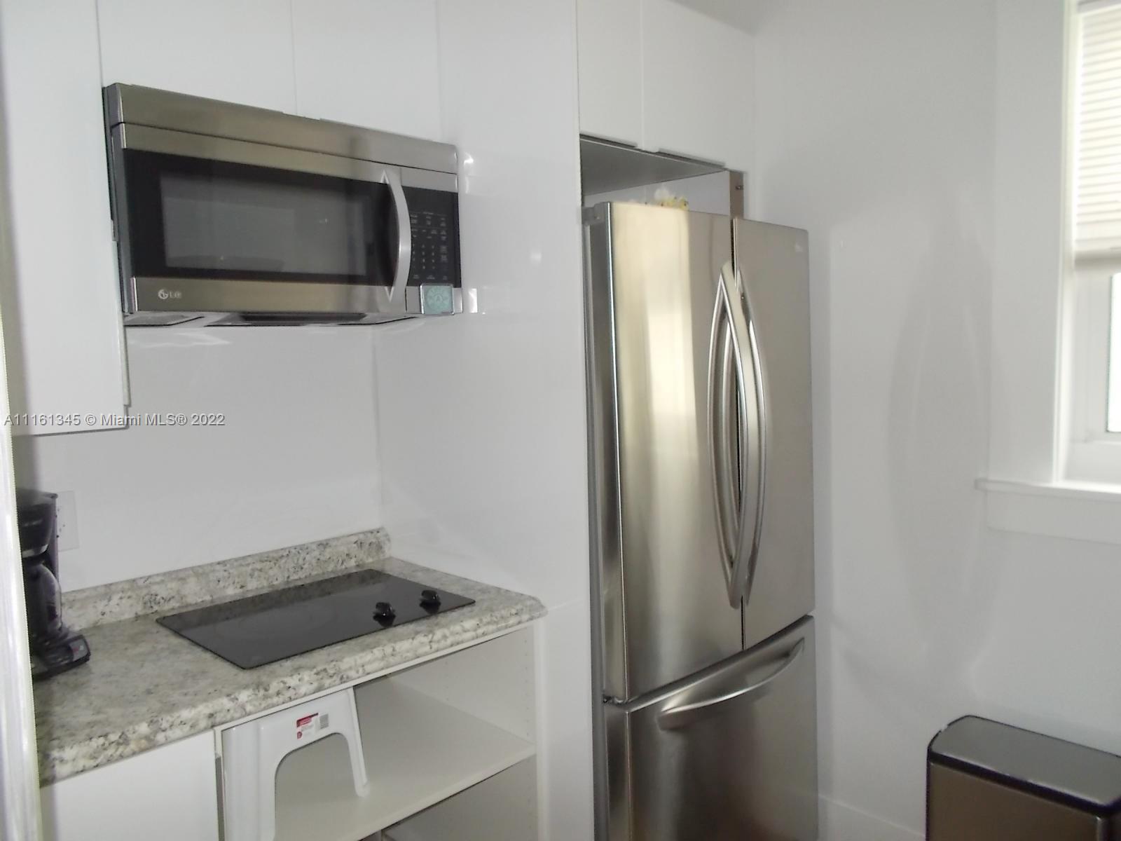 536 14th St Unit: 106