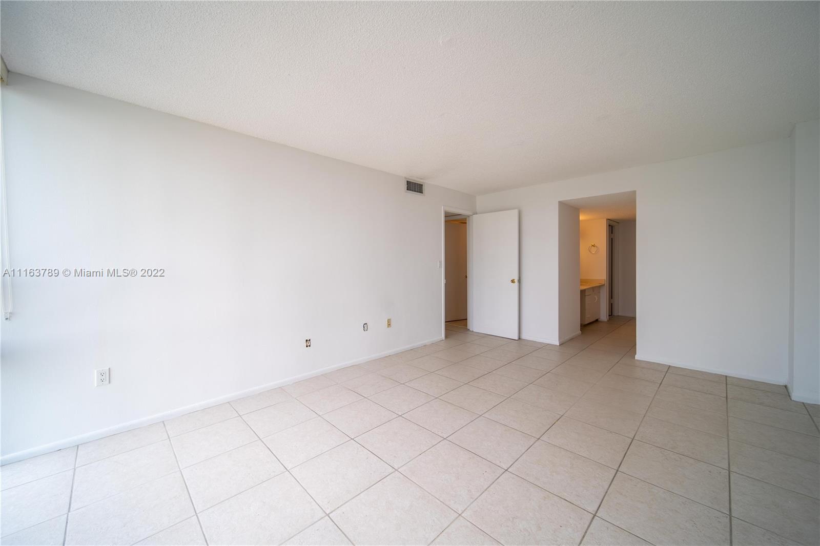 1450 Brickell Bay Dr Unit: 611